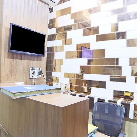 Hotel O New Raj Kamal Аурангабад Екстериор снимка