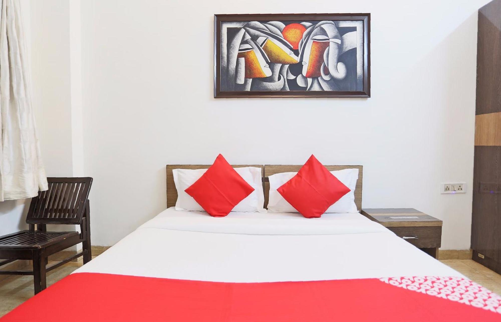 Hotel O New Raj Kamal Аурангабад Екстериор снимка