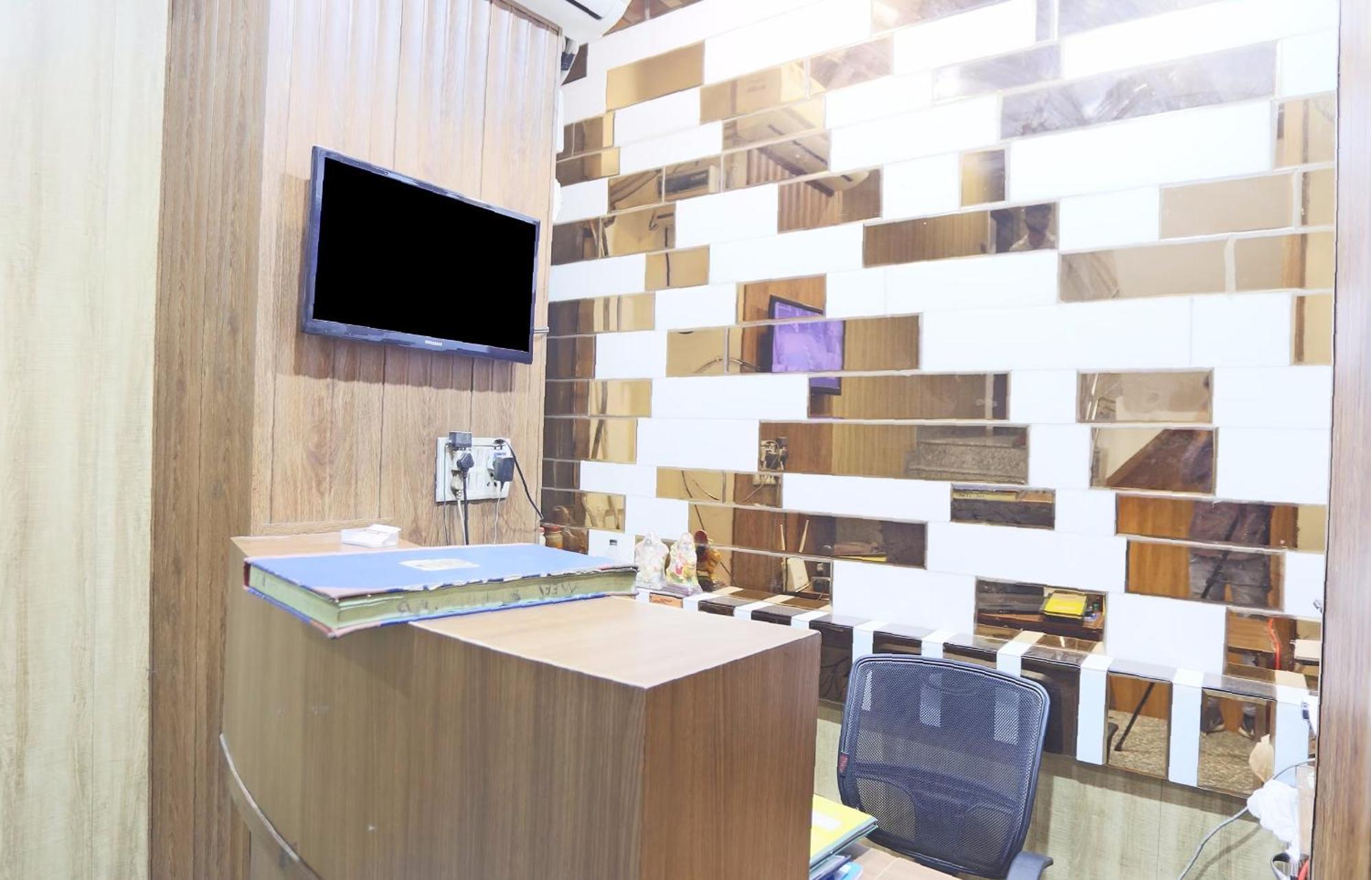 Hotel O New Raj Kamal Аурангабад Екстериор снимка