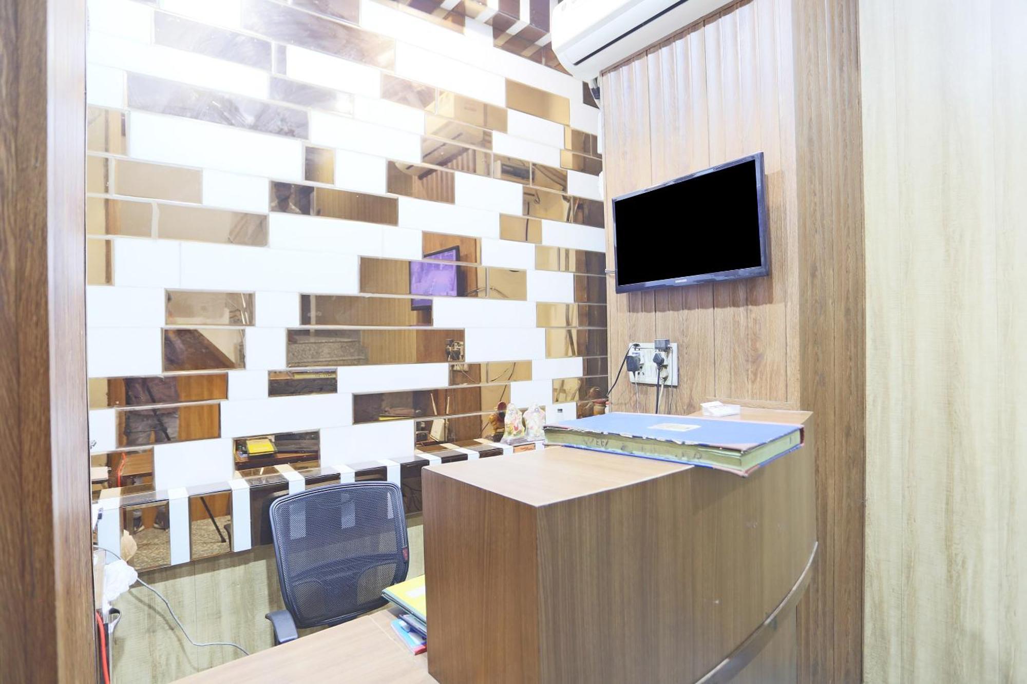 Hotel O New Raj Kamal Аурангабад Екстериор снимка