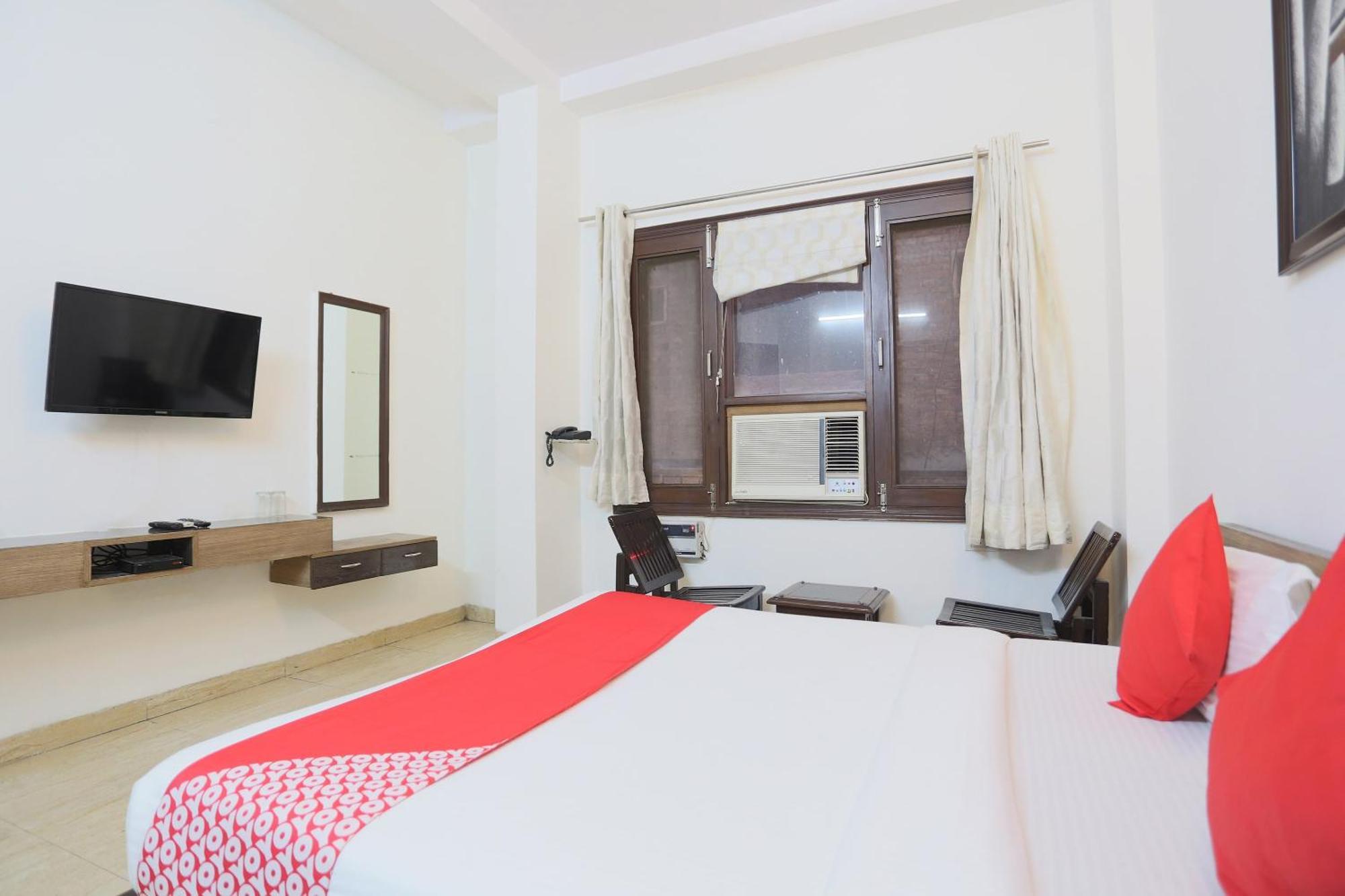 Hotel O New Raj Kamal Аурангабад Екстериор снимка