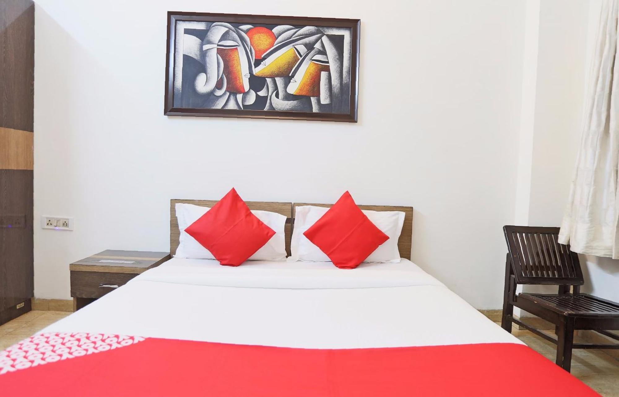 Hotel O New Raj Kamal Аурангабад Екстериор снимка