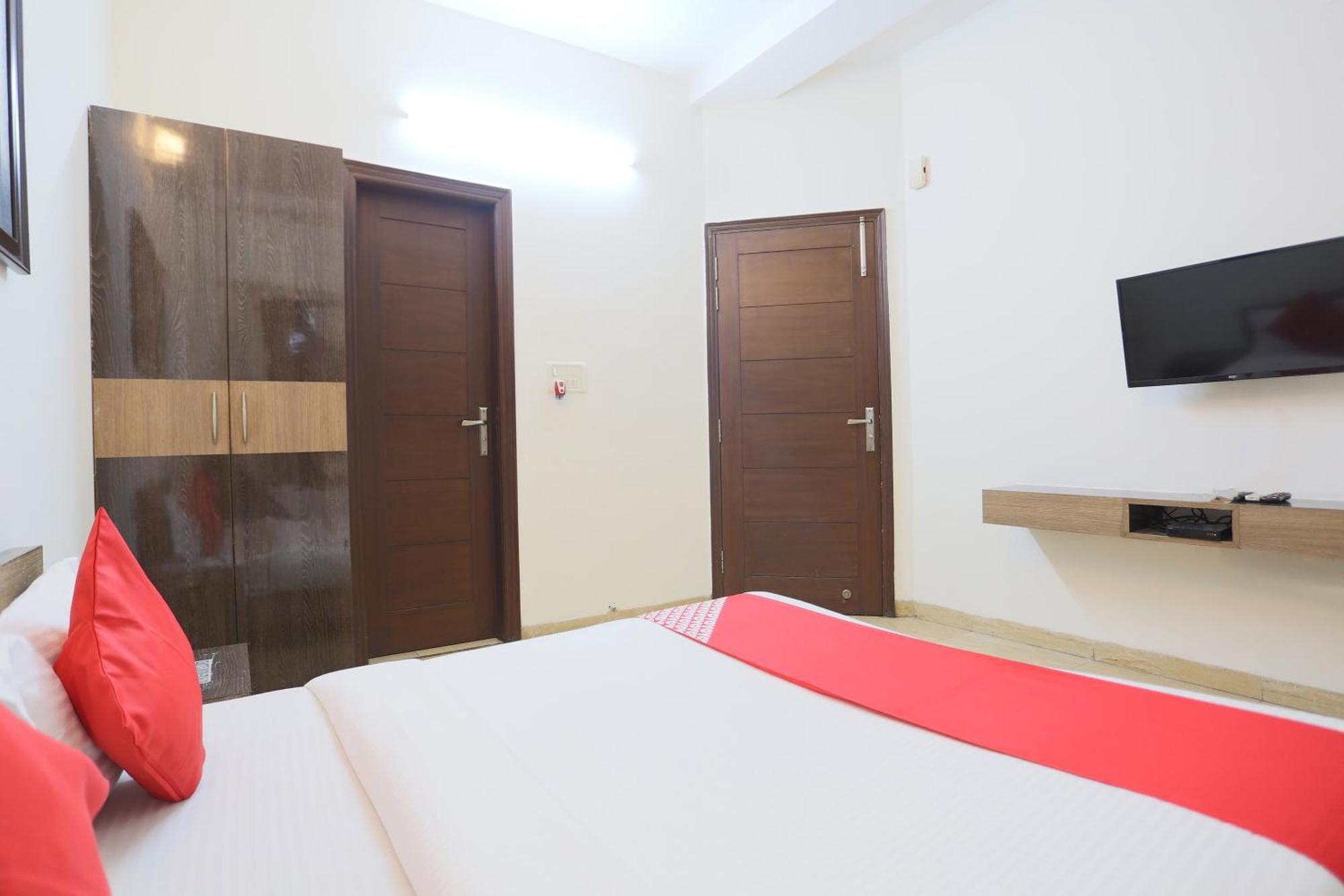 Hotel O New Raj Kamal Аурангабад Екстериор снимка