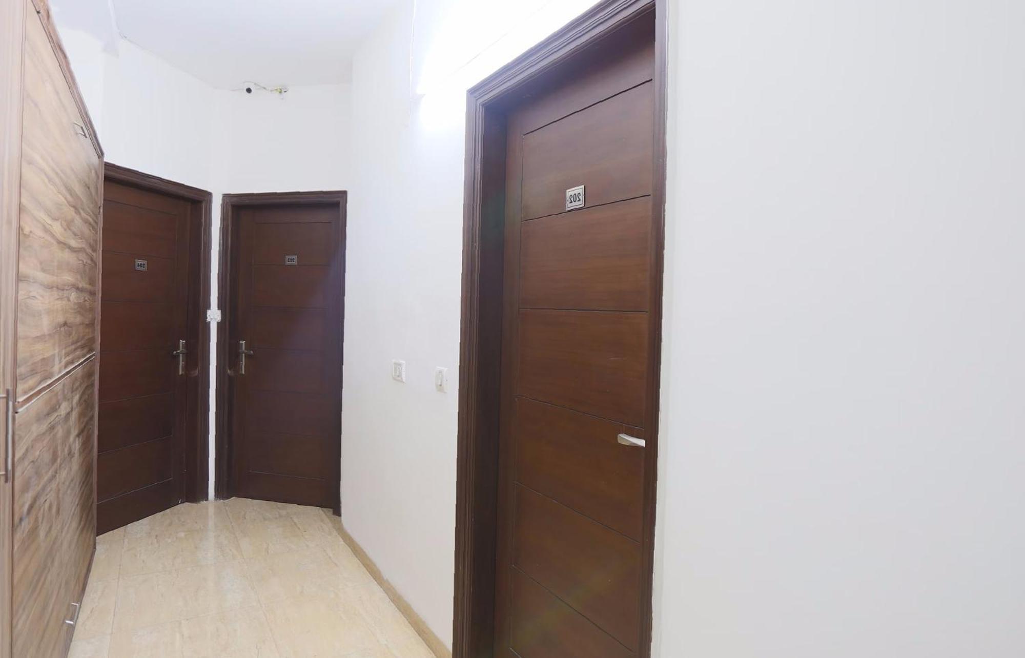 Hotel O New Raj Kamal Аурангабад Екстериор снимка