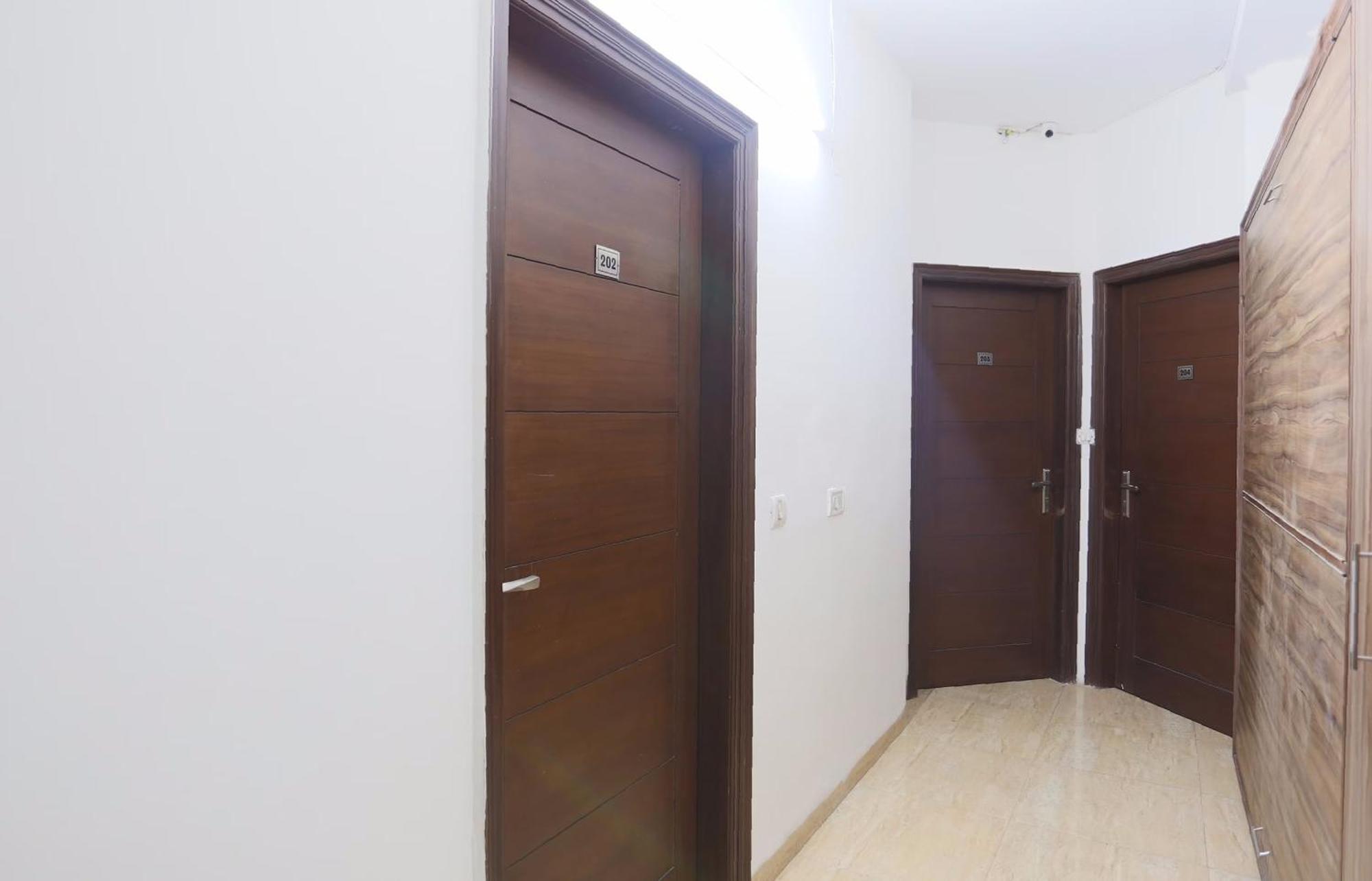 Hotel O New Raj Kamal Аурангабад Екстериор снимка