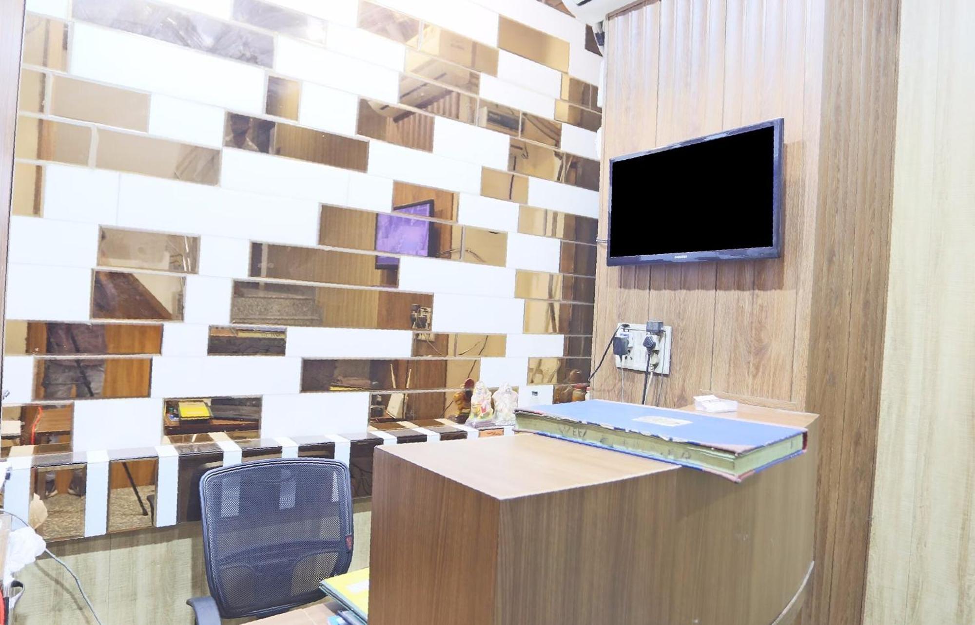 Hotel O New Raj Kamal Аурангабад Екстериор снимка